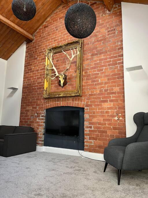 Gorgeous 2 Bed Loft Style Apartment Manchester Exterior foto